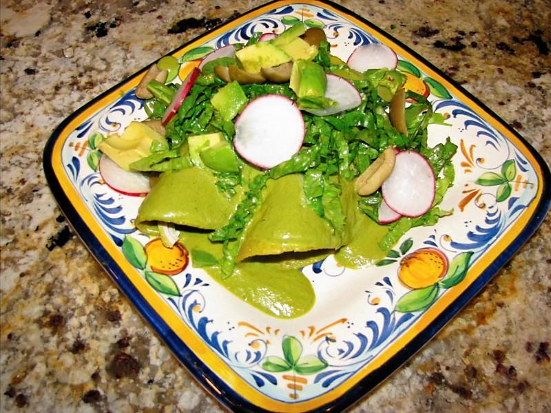 Enchiladas Verde w garnish.jpg