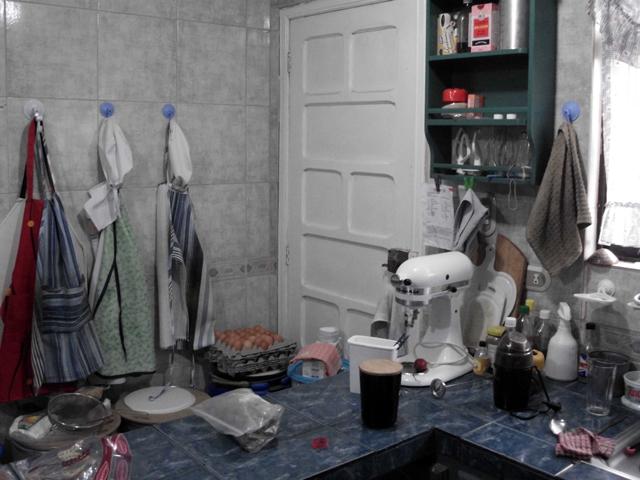 Kitchen2.jpg