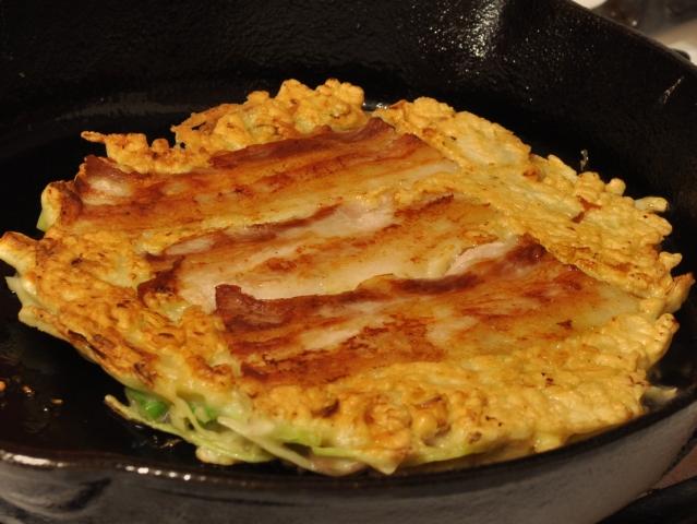 Flipped okonomiyaki.jpg