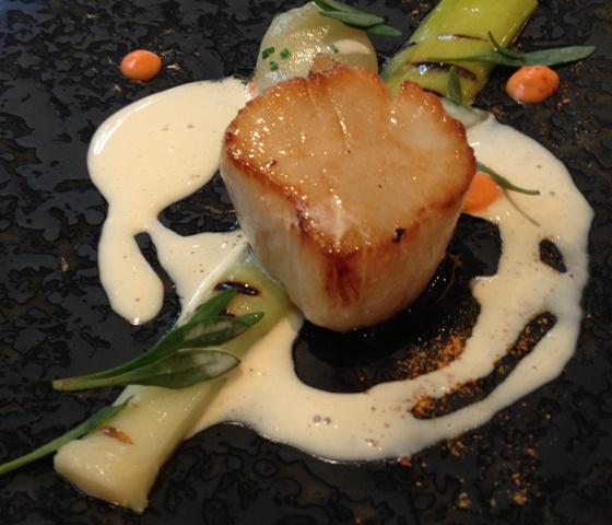 scallop braised leek.jpg