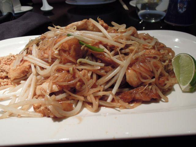 BANGKOK PAD THAI.jpg