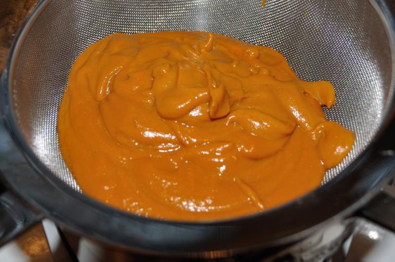 20_carrot_soup_after_blending.jpg