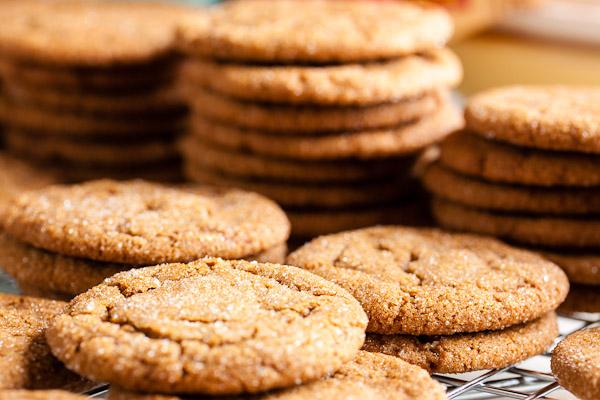 fresh-ginger-molasses-cookies-5374.jpg