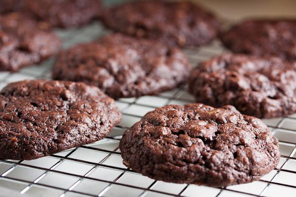 chocolate-oatmeal-cookies-5213.jpg