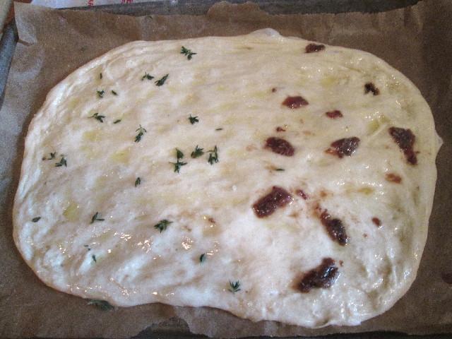 Pizza bianca before.jpg