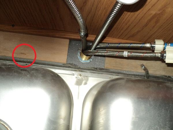 Sink disaster - underside view of one clip.jpg