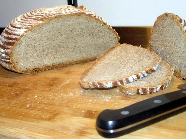 rye bread sliced.jpg
