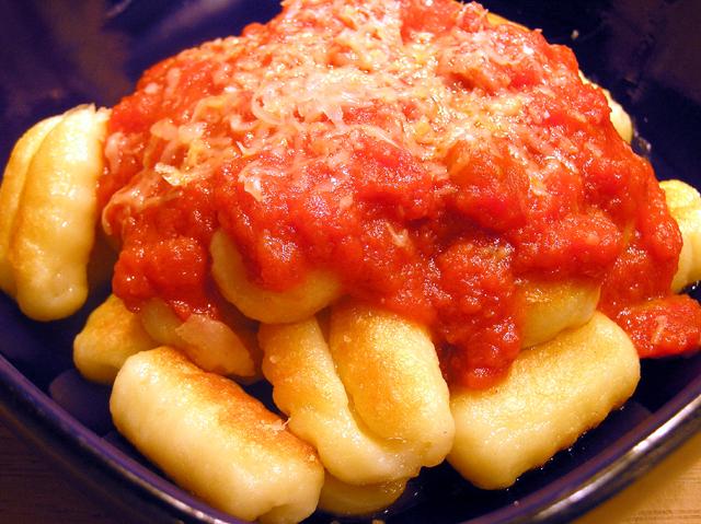 gnocchi with sauce.jpg
