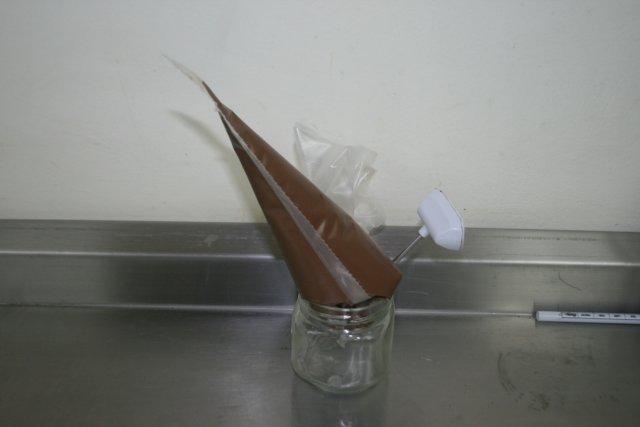 piping milk choc.jpg