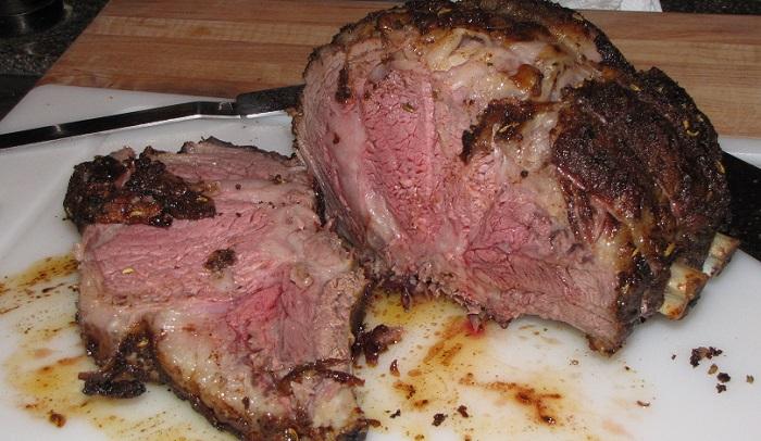 Del Rio prime rib sliced.jpg