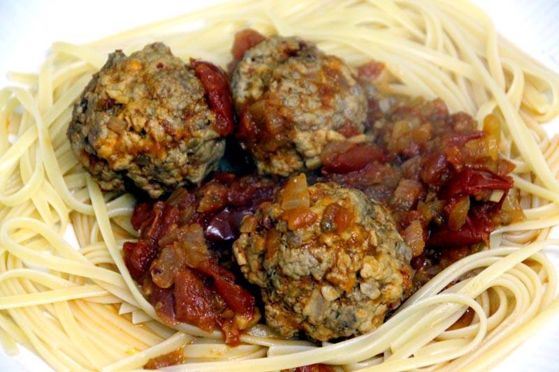 56c3221c3b889_linguinemeatballs.jpg.fd88