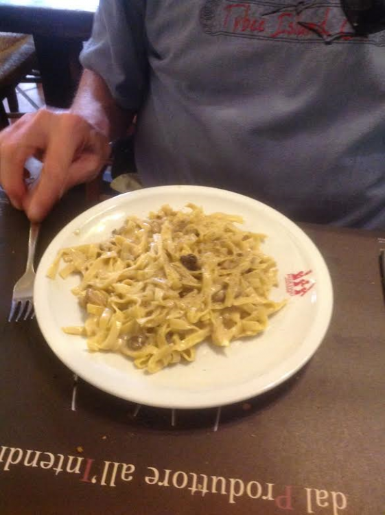 fresh taglietelli with tartufo e porcini.png