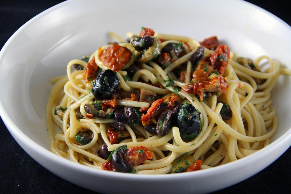 olive pasta.jpg