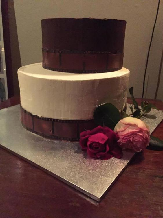 Jenn Ron Wedding cake 20161112.jpg