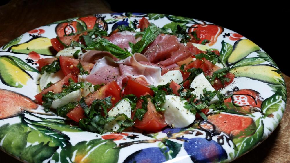 Caprese Salad with Prosciutto December 18th, 2016.jpg