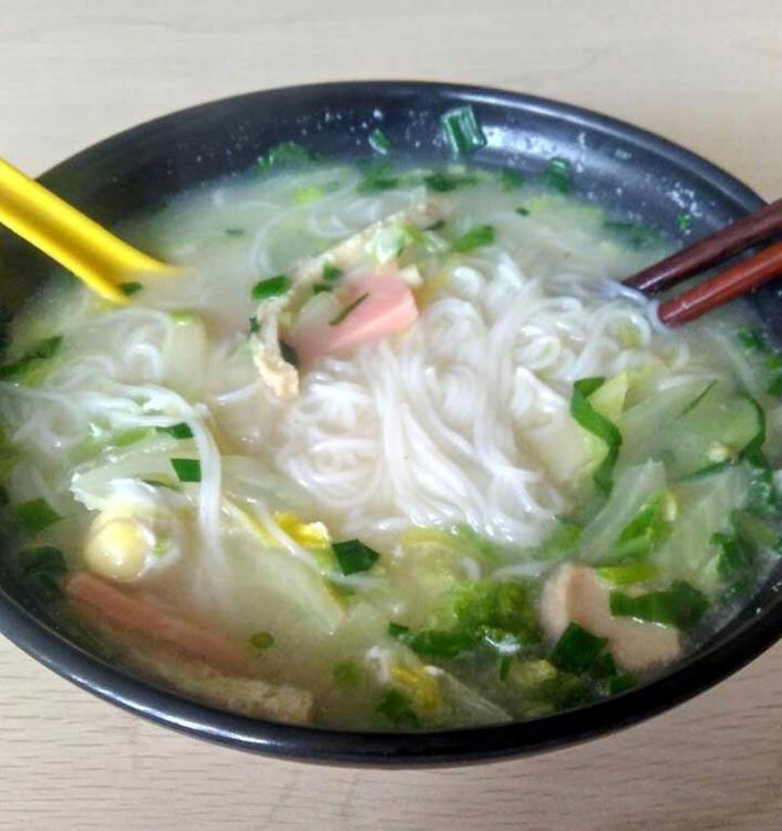 cross bridge noodles.jpg