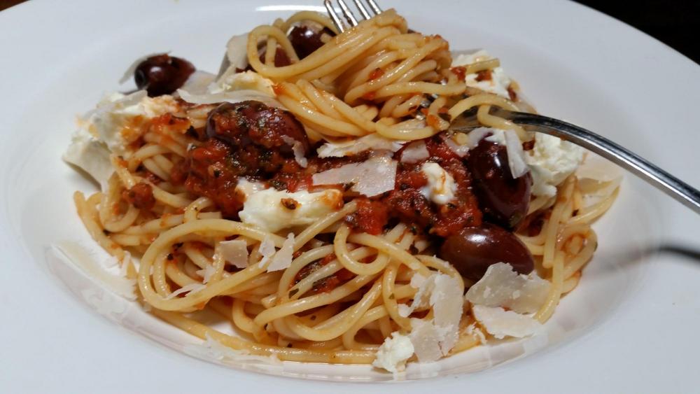 Spaghettie with olives January 17th, 2017 1.jpg