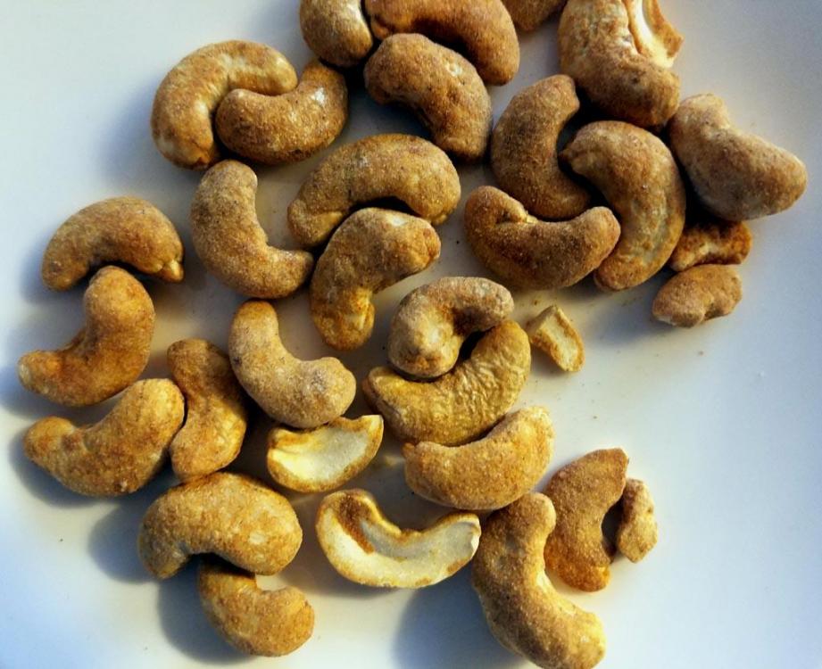 cashews.jpg