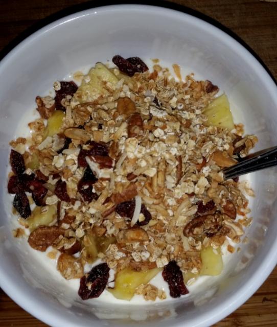 granola.jpg.0d3ff53b3a6e9c0f320afd977bd6d9d4.jpg