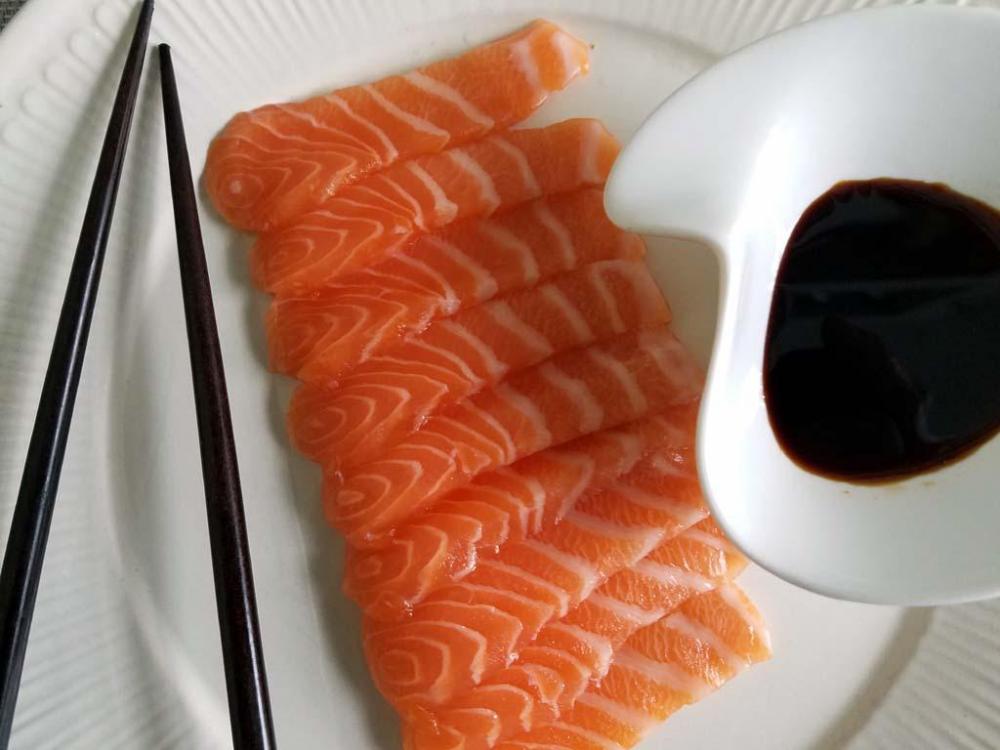 salmon.thumb.jpg.702d2d9de8906b9611d0aa9a3202f7bd.jpg