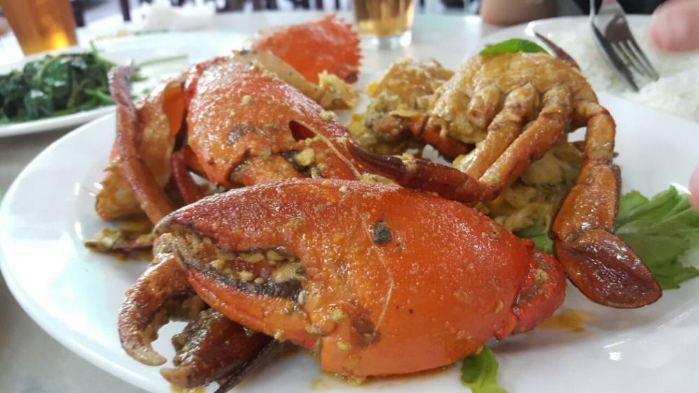 stir fry crab with salted egg yolk and butter.jpg