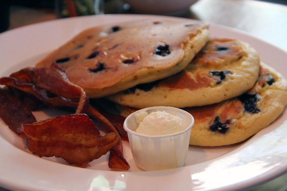 5957abca922e3_fairwayblueberrypancakes.thumb.jpg.ded6657ded8ea502c79bfcd4bdff2e83.jpg