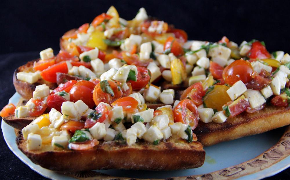 bruschetta.thumb.jpg.be26bba208144c4525444ab647e7aa29.jpg