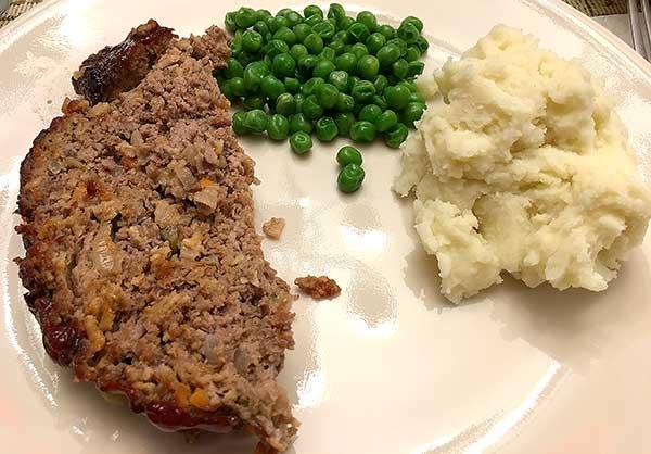 meatloaf6.jpg.8cbcb8c70e6dccf53b5229ff1413baec.jpg