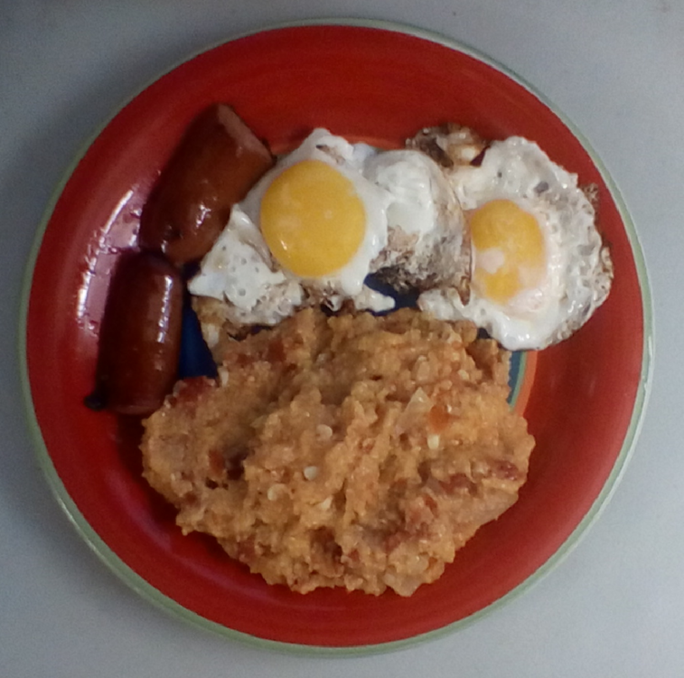 Grits w Cheese and Sun Dried tomato - Smoke Sausage - Eggs.png