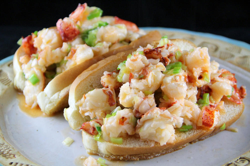 5a3904c600029_warmlobsterrolls.thumb.jpg.bcf15af66c7b5823083ed12421d9a189.jpg