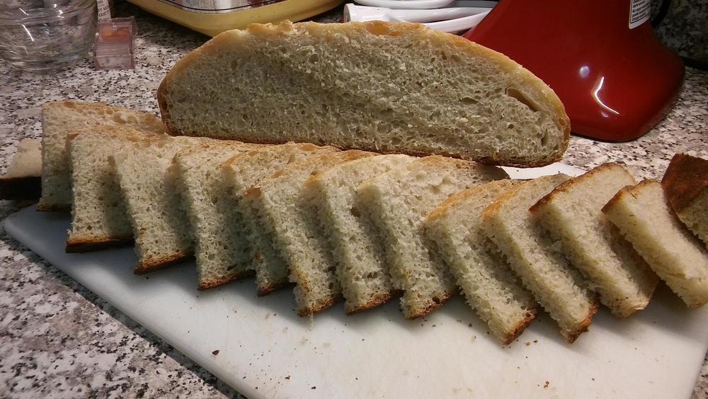 Pain rustique sliced.jpg