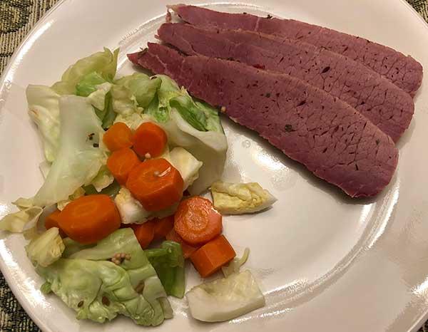 corned-beef-cabbage-2.jpg.8d2c9e3beba4fc65ebe6f436c2072073.jpg