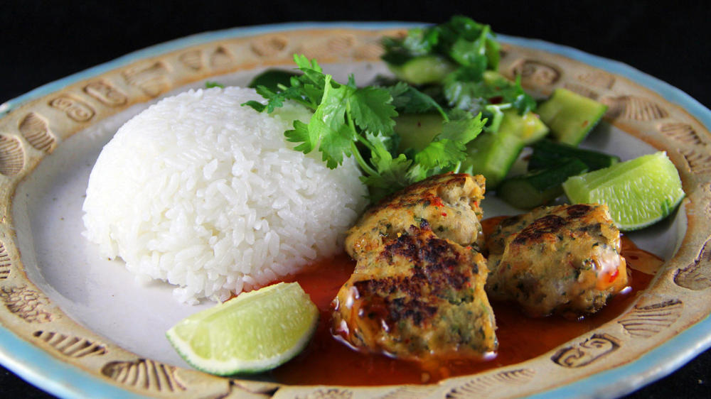 5ac4b61fcbe5e_thaifishcakes2.thumb.jpg.1a8ec2db3bced81d182d48fe8d2f66d6.jpg