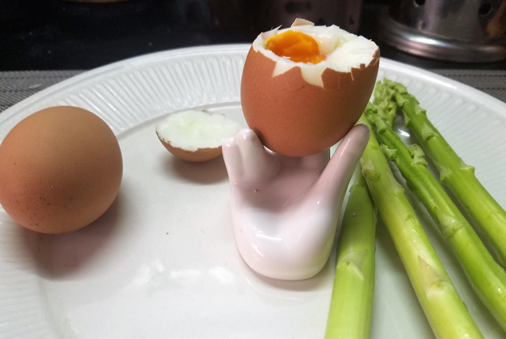 eggs1.jpg.691b093cf9d23215e2a8ab403c0b268b.jpg