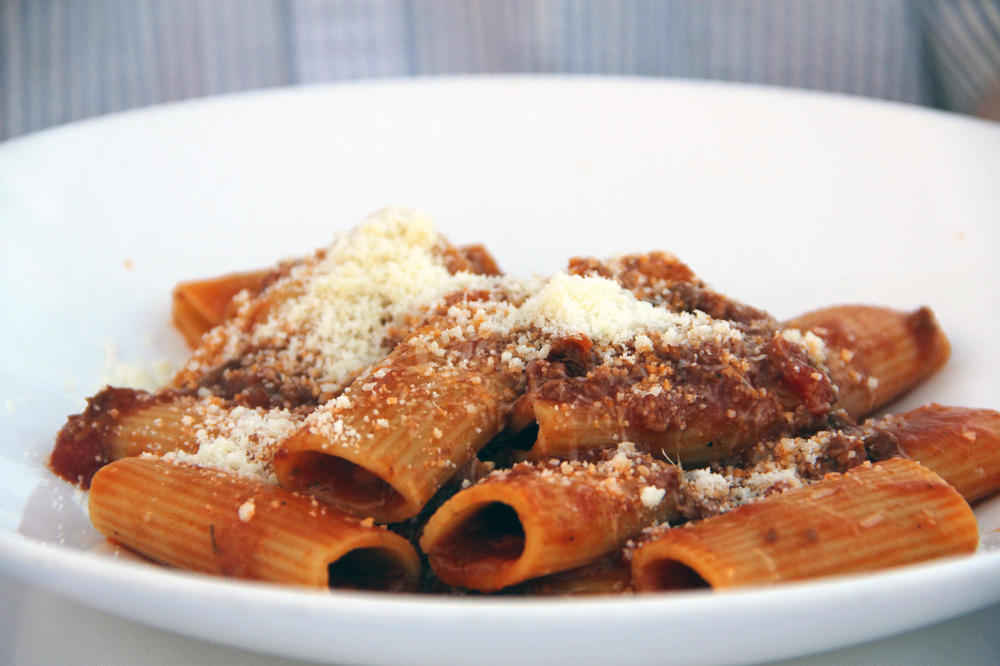 1203455914_mickeysrigatonibolognese.thumb.jpg.a35744dc6c0100800196d9ca4dc0faa3.jpg