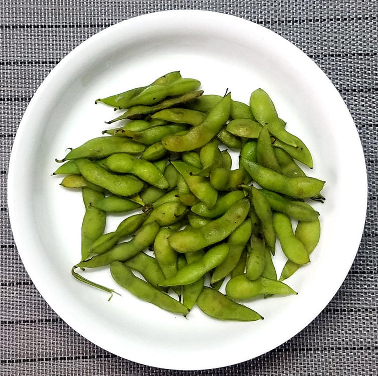 edamame1.thumb.jpg.23a456c683724098a5ebcb4be940ecce.jpg