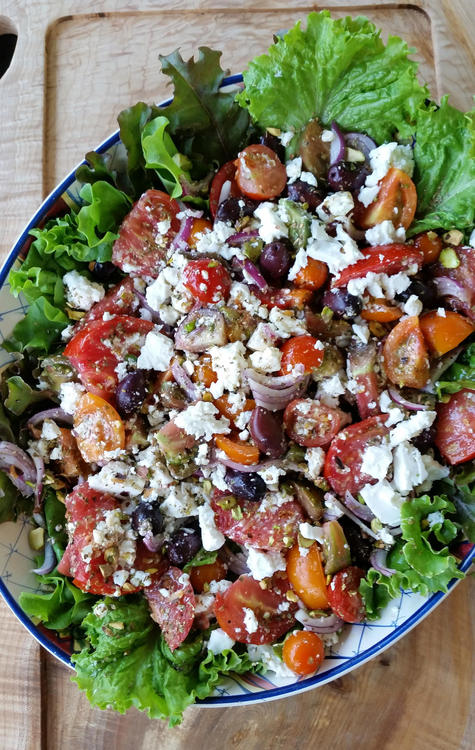 1362613113_MediterraneanTomatoSaladAugust17th2018.thumb.jpg.a023ee22d6d19e4e5116a495893c49e2.jpg