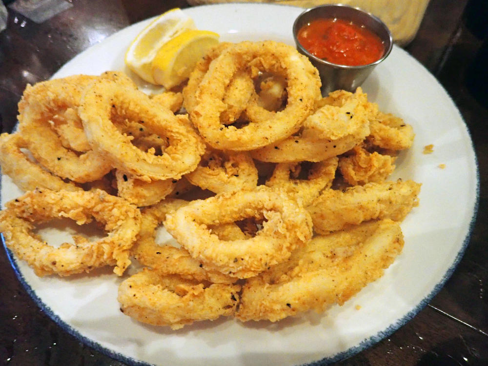 490349768_frogandonionfriedcalamari.thumb.jpg.a04ef672c806ebf3dee3f52772f14cf7.jpg