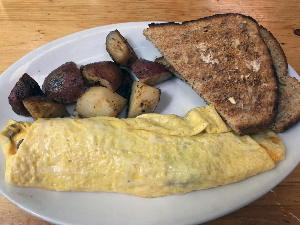 793553869_lighthouseomelet.thumb.jpg.850ca3f0aadf65c2c19102e0491bc6dd.jpg