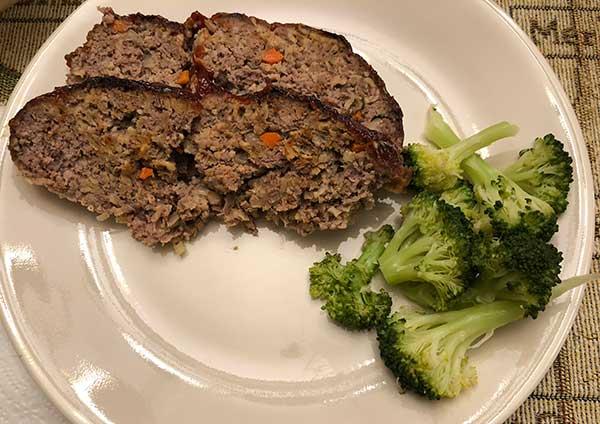 meatloaf-broc.jpg.25c17ef62e5a6215e3fbe303ccc6fca2.jpg