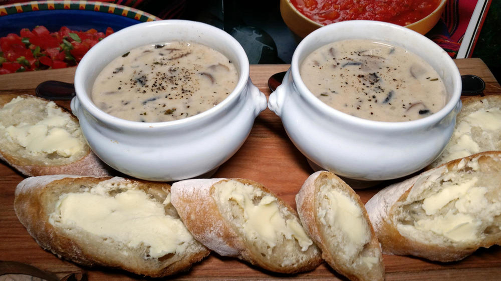 1435810744_CreamofMushroomSoupNovember8th2018.thumb.jpg.99c54d3c31e6abfa1ac156f2f113c1a1.jpg