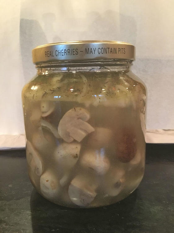 1008252456_IMG_3955-marinated-mushrooms-2019January26.thumb.jpg.2c082f34e4b38a084c162597f2f9b5f6.jpg