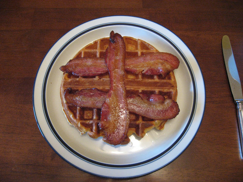 IMG_5588-waffle-bacon.jpg.1741ff7172b07bf4f4d7e2c7c930335f.jpg