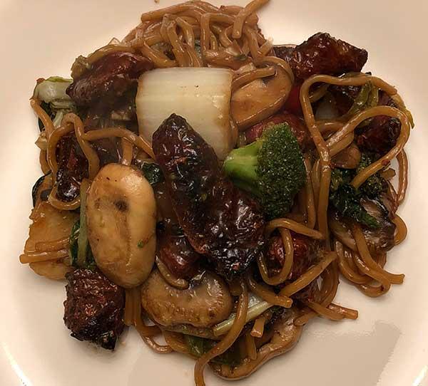 char-siu-chow-mein-2.jpg.944e262014d8f0f97783fc3766c22396.jpg