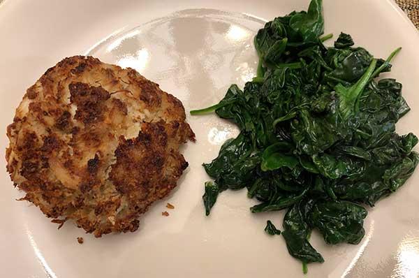 crab-cake-spinach.jpg.7705bc0cb681bf438028dc62d7718ab6.jpg