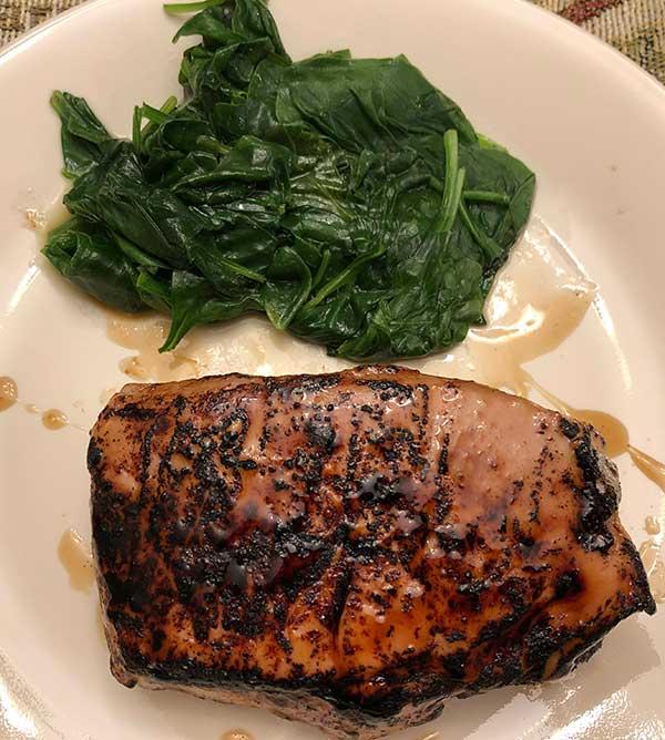 pork-chop-spinach2.jpg.ee35da1ecbc441c07352e036b0b4fc39.jpg