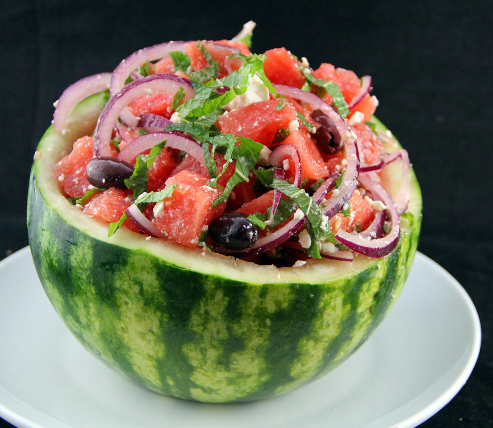 947965444_watermelonsalad.thumb.jpg.26ed08e3ae0be4310a5e13edb050b47a.jpg