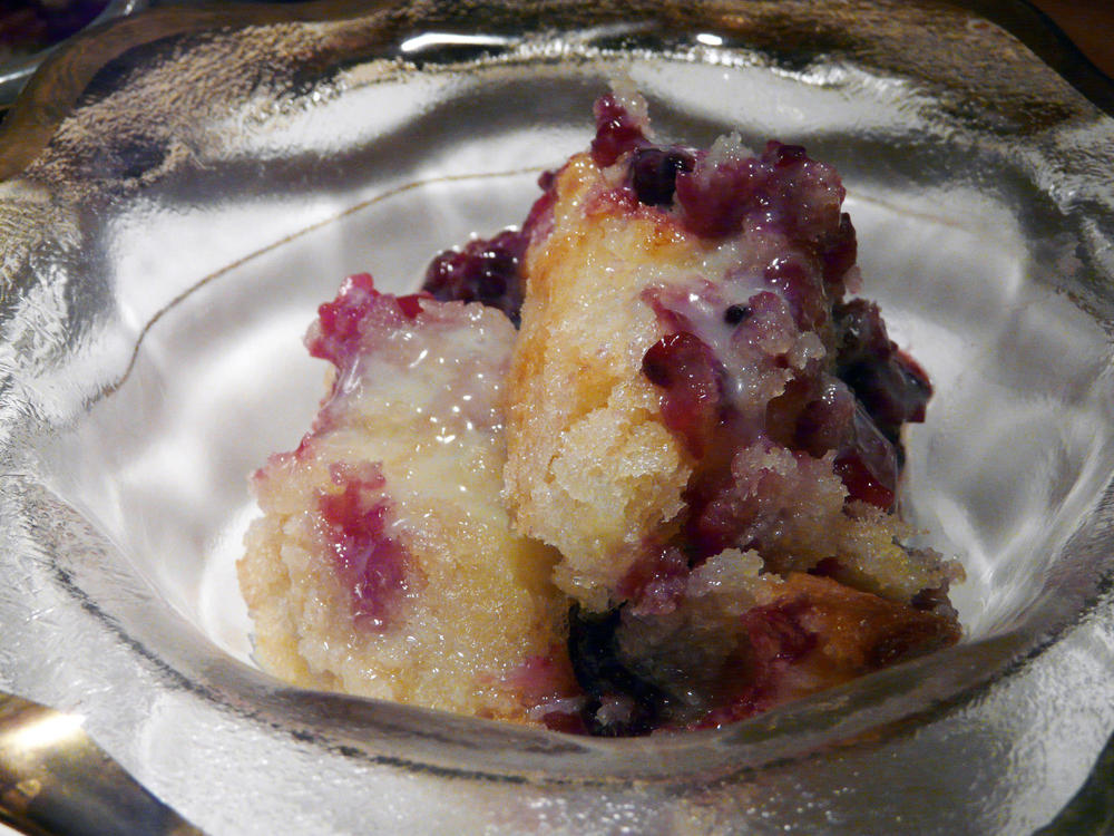 1338988085_BlackberryCobblerwithWhiteChocolateJanuary10th20111.thumb.jpg.59502e8c84c9b7dc628c1530baf9fde2.jpg