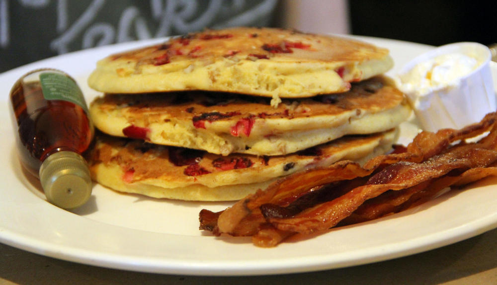 232134139_fairwaycranberrypancakes.thumb.jpg.350b182a37287e059db938f51c696449.jpg