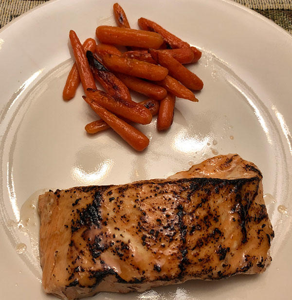 salmon-carrots.jpg.a6164c577067c5532472477ff2b93ba8.jpg